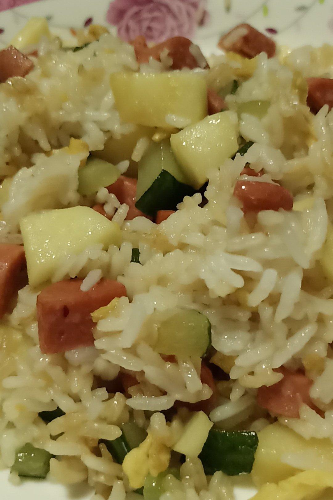 手机用户7478_c7bi做的苹果炒饭