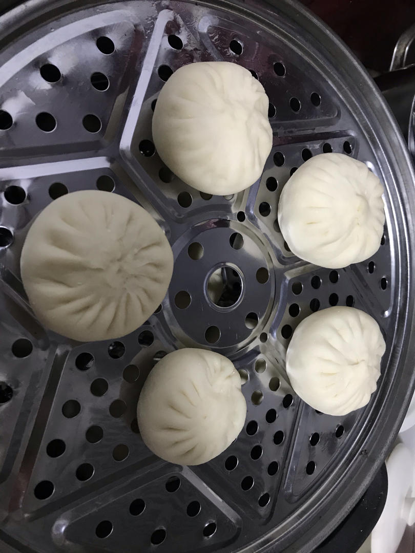 暄软可口的豆沙包