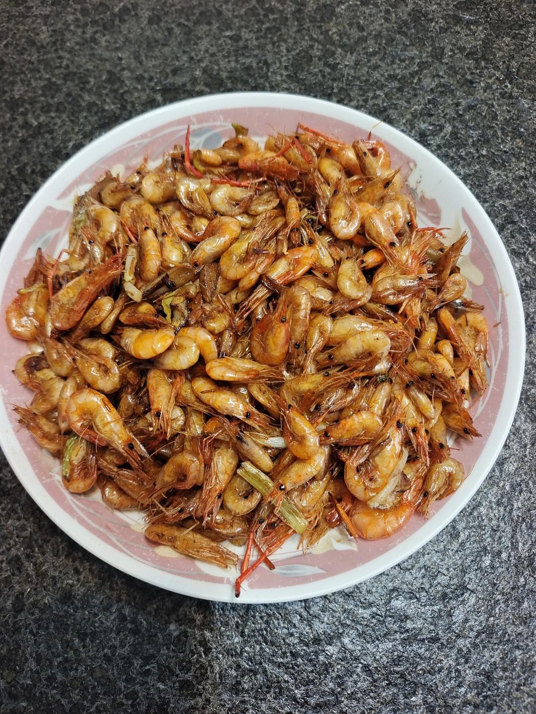 爆炒小河虾
