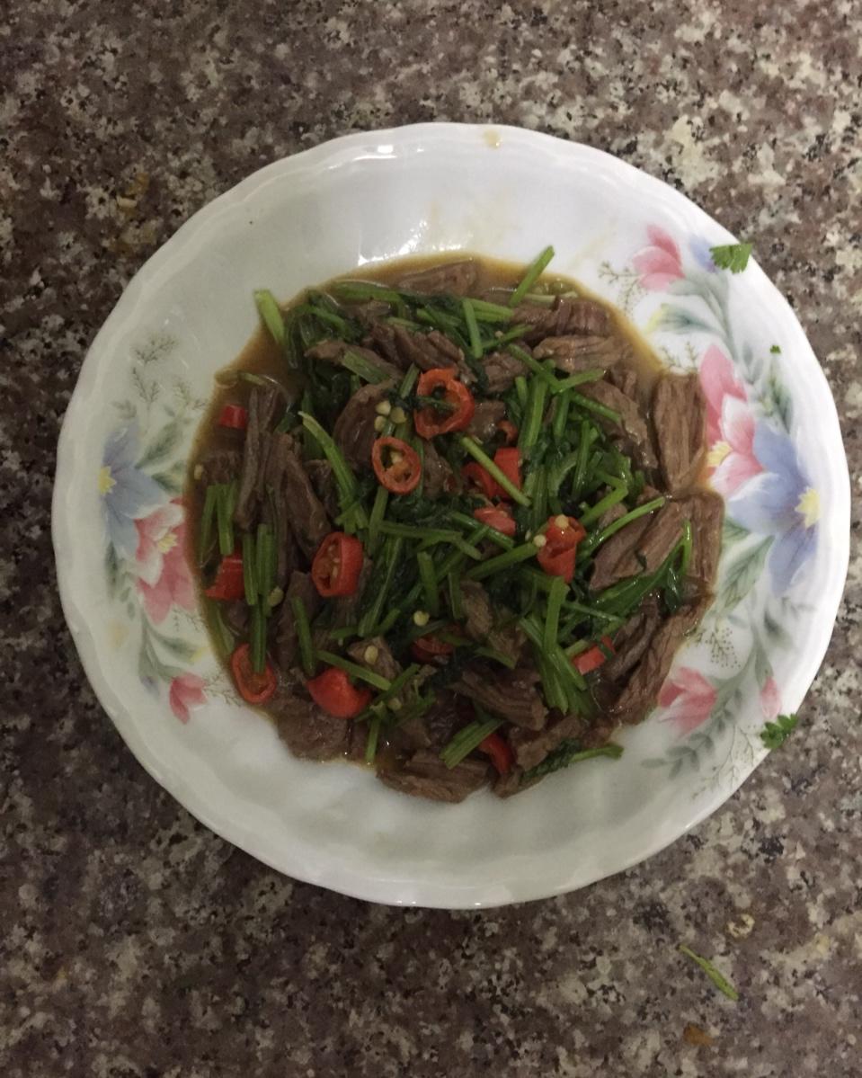 香菜炒牛肉