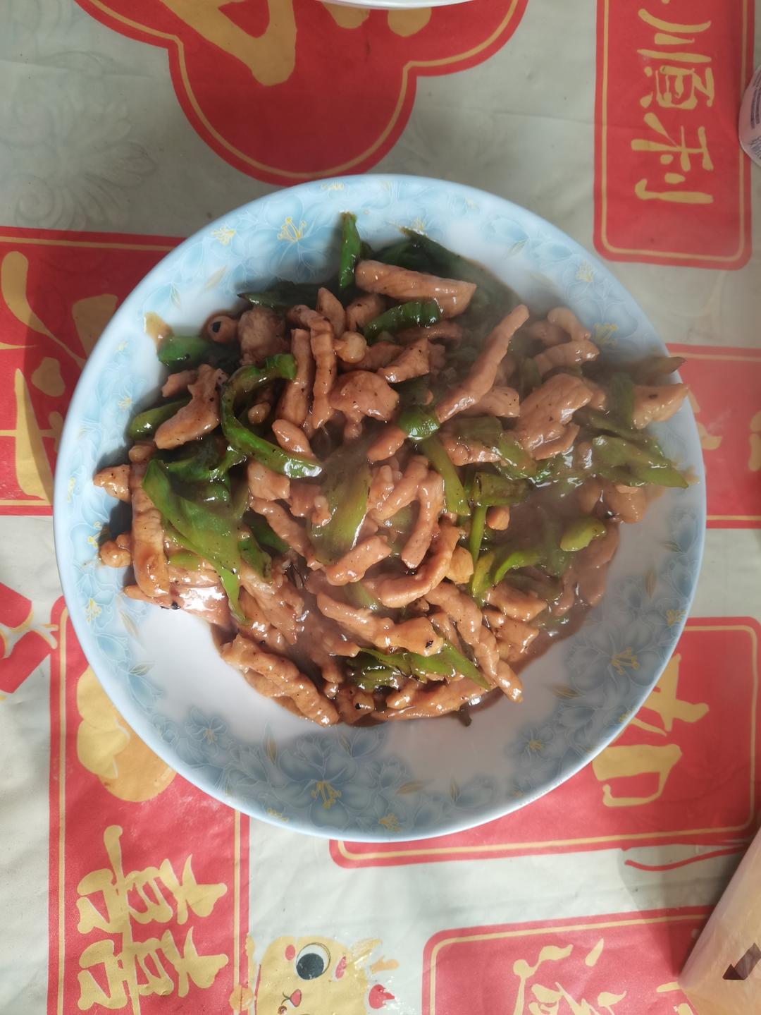 ‼️好吃到舔盘的青椒肉丝盖浇饭
