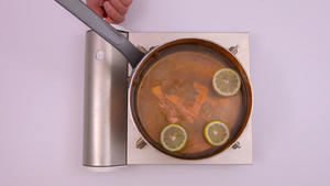 保养铜锅｜美食台的做法 步骤1