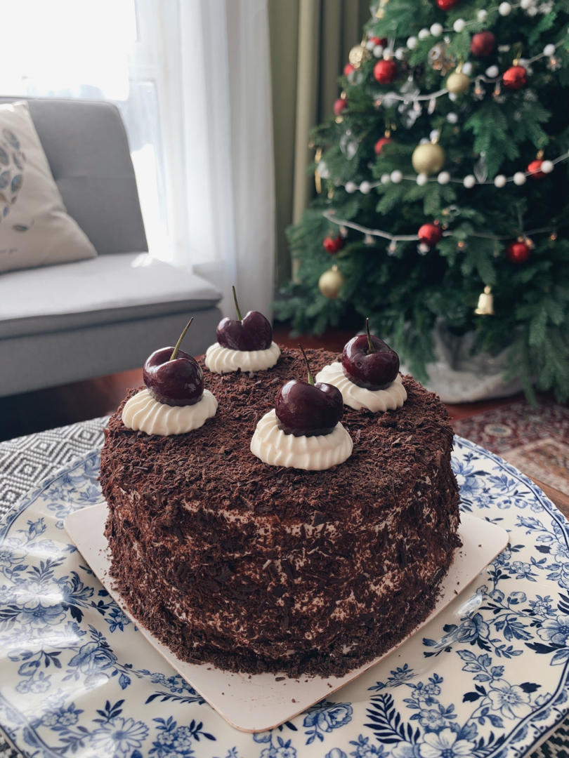 超详细8寸黑森林蛋糕（做完你还会从蛋糕店买吗）