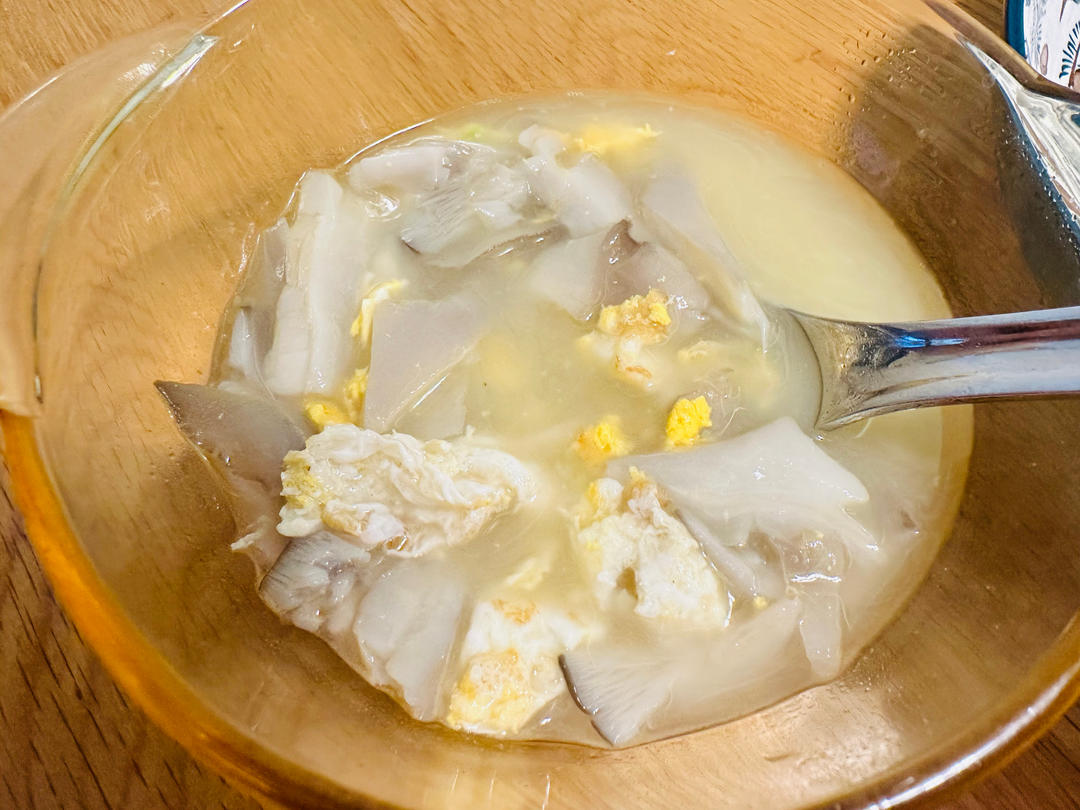 平菇鸡蛋汤