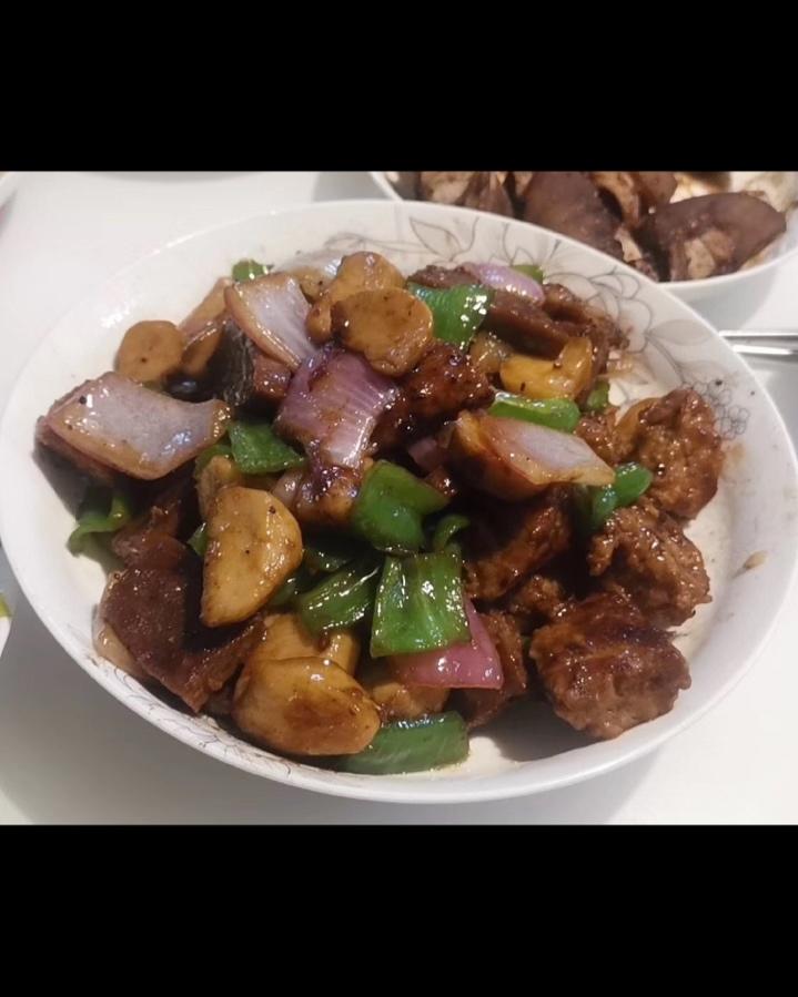 黑胡椒杏鲍菇牛肉粒