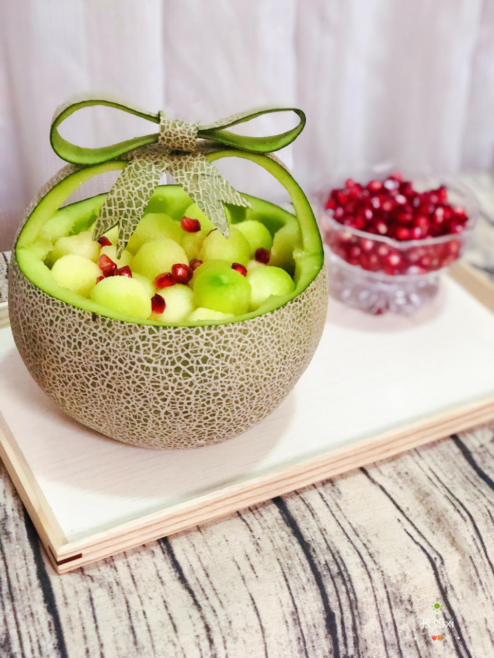 少女心爆棚的哈密瓜水果篮