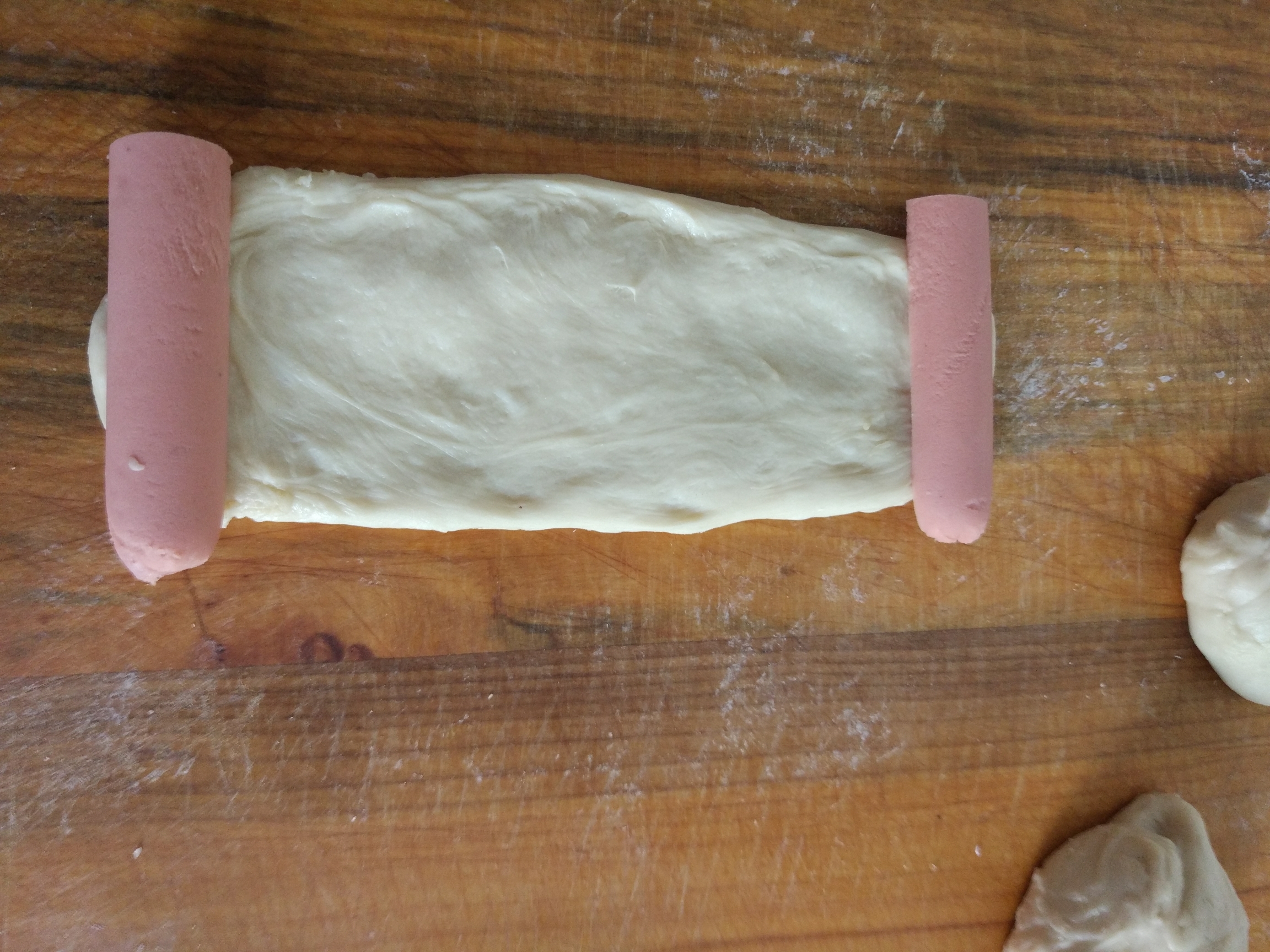 非比寻肠面包(一次发酵，超软，拉丝)的做法 步骤5