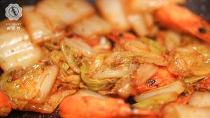 迷迭香：虾头炒白菜的做法 步骤10