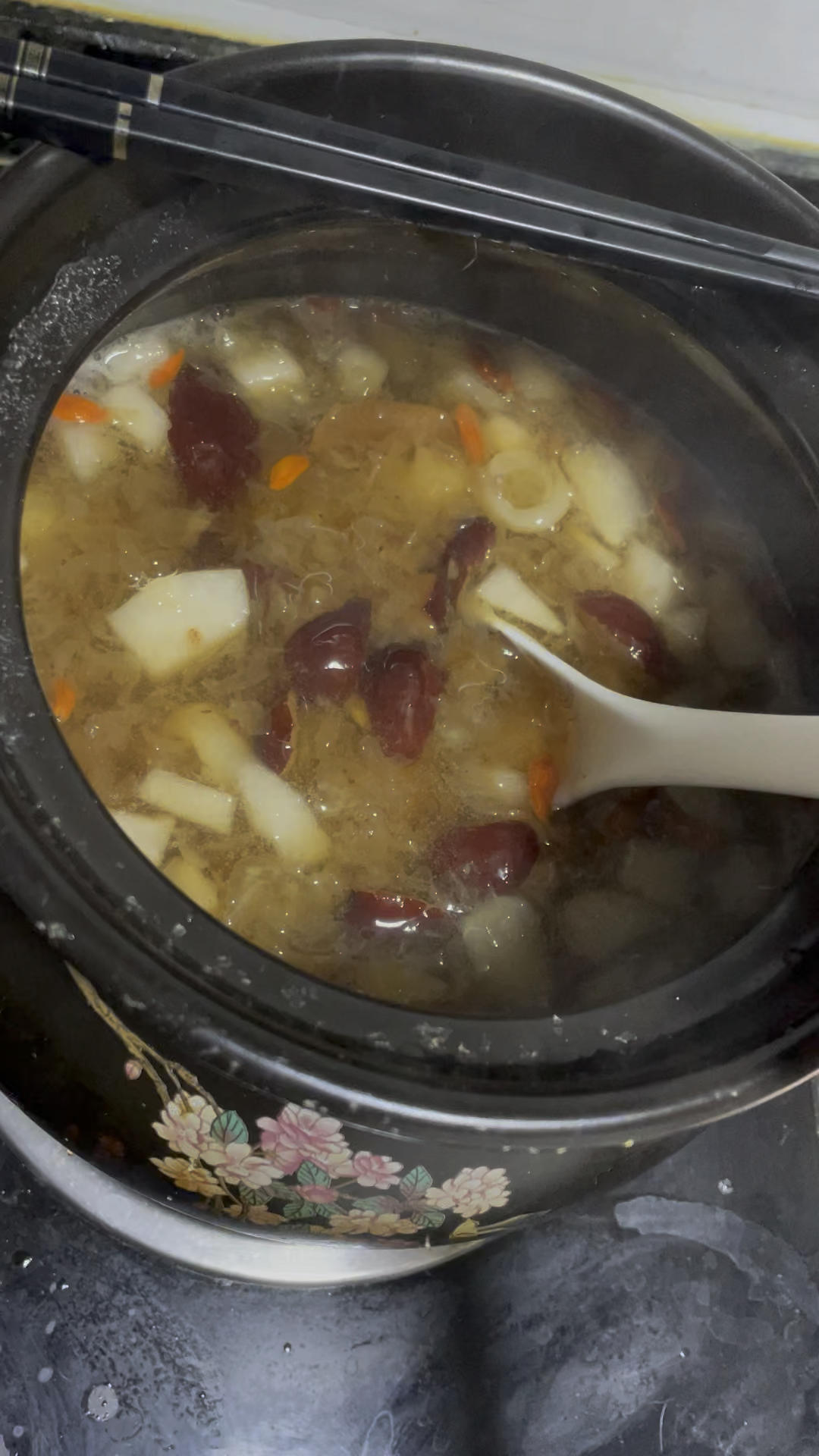 无敌好喝❗️快速熬出胶的银耳羹😋美容又养颜