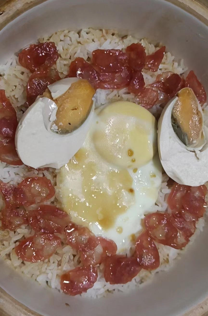 腊肠煲仔饭