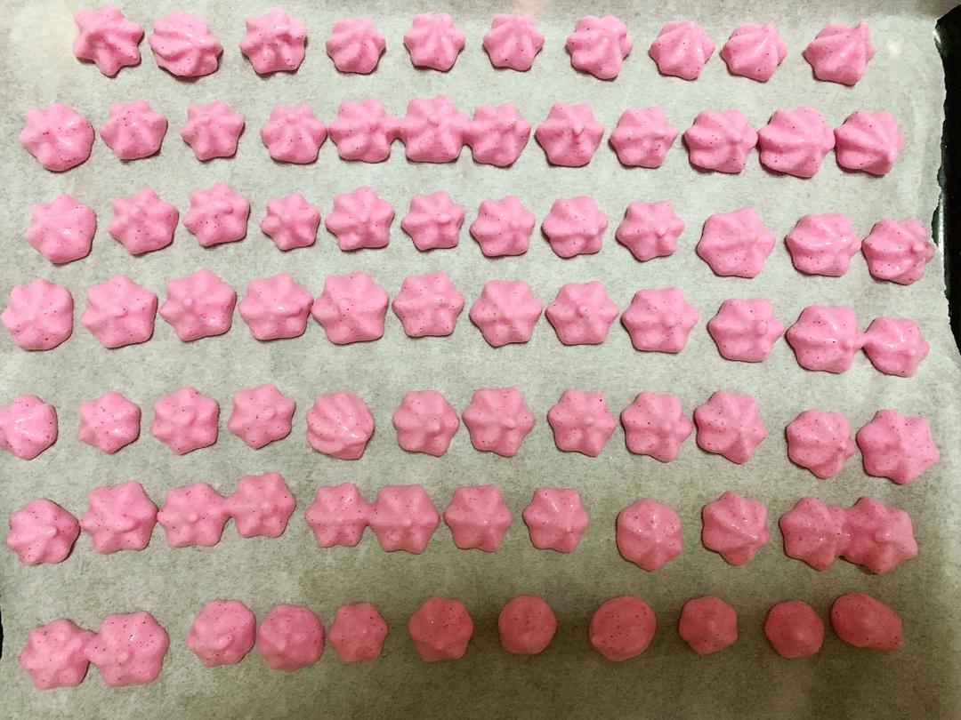 迷人的火龙果溶豆酸奶溶豆宝宝辅食