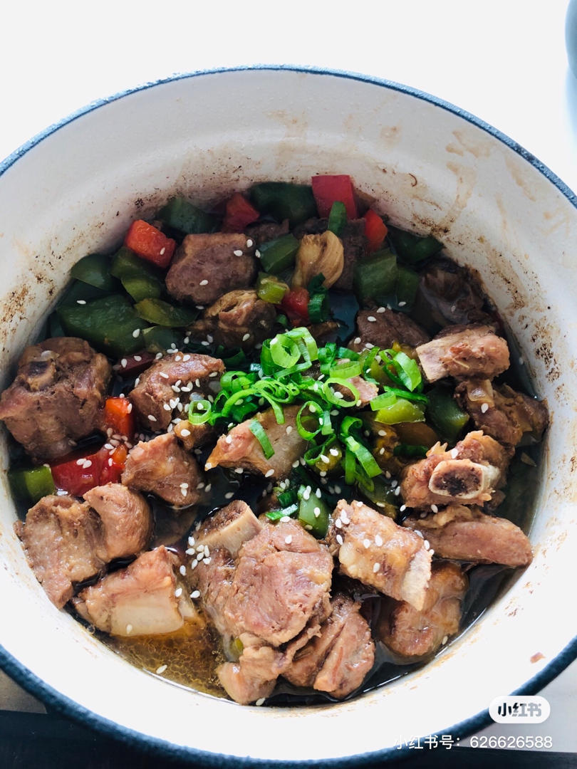超简单的Staub珐琅锅食谱：烧小排➕小鸡翅