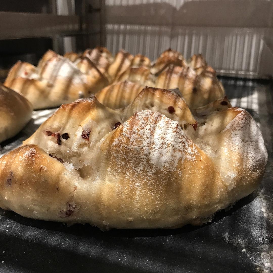 蔓越莓辫子面包