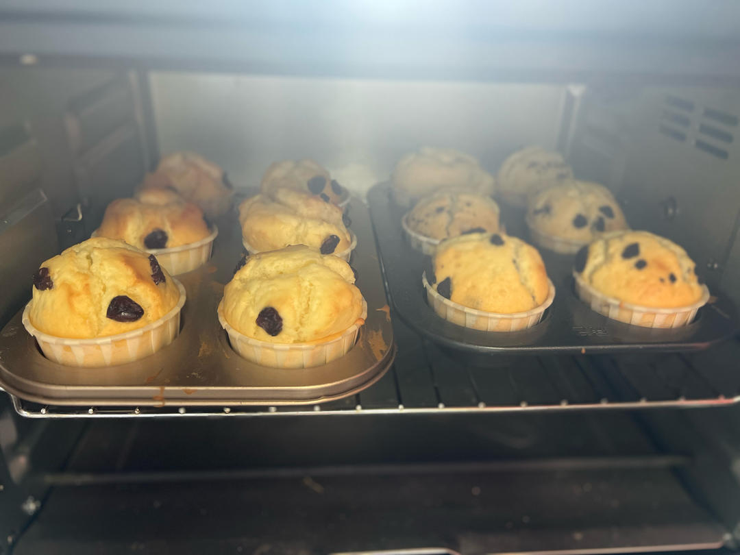 不用打发蛋清，搅一搅就能做的蔓越莓马芬蛋糕！