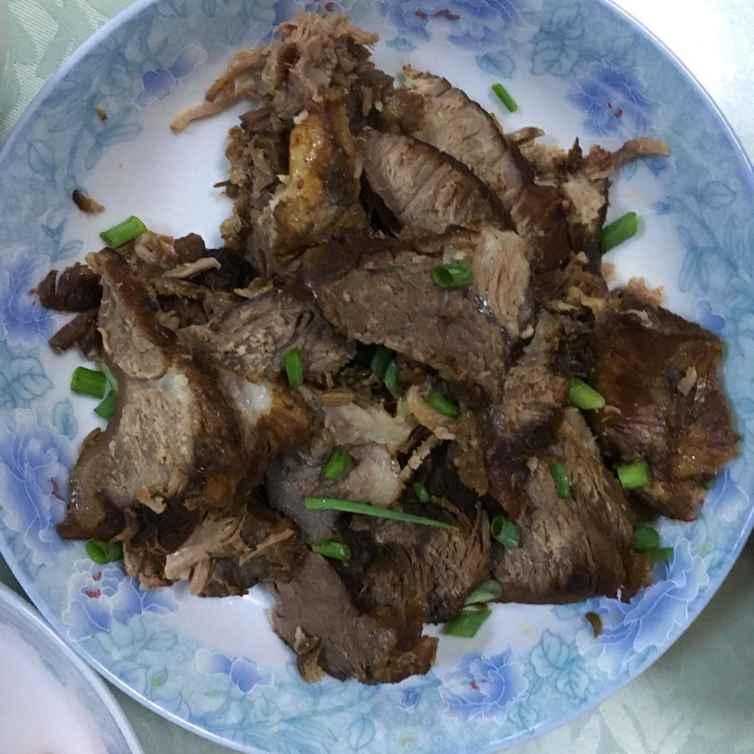 卤牛肉