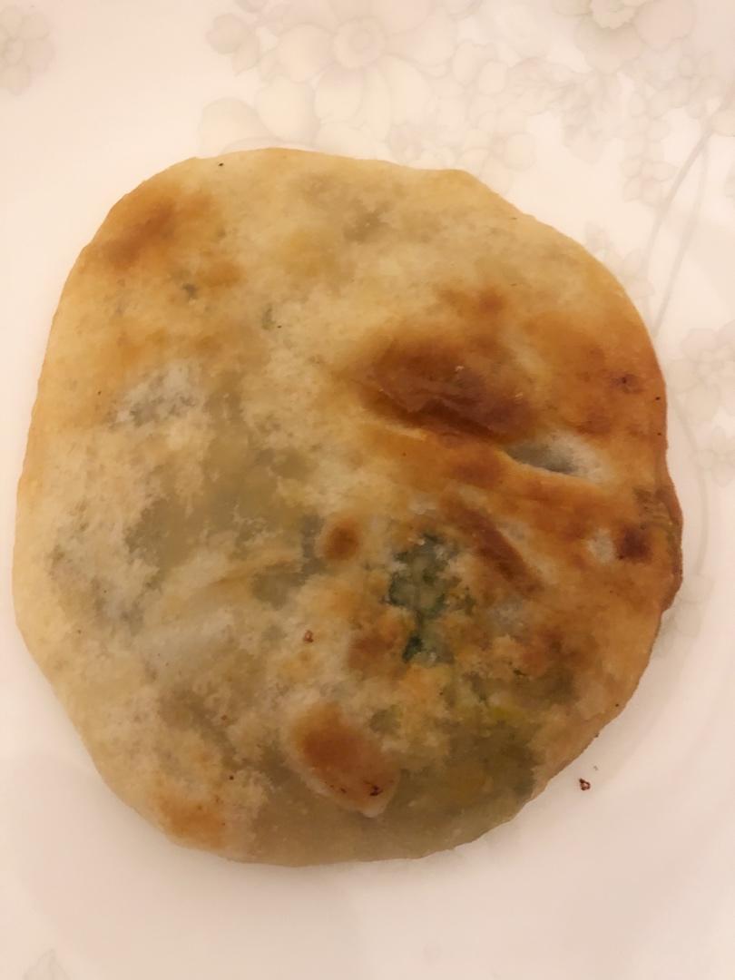 万能饼皮韭菜鸡蛋馅饼，满满的馅大大咬一口
