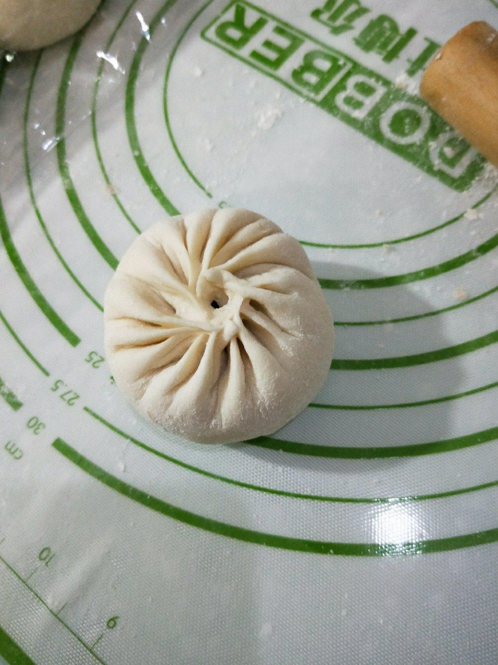 胡萝卜木耳鸡蛋素包子