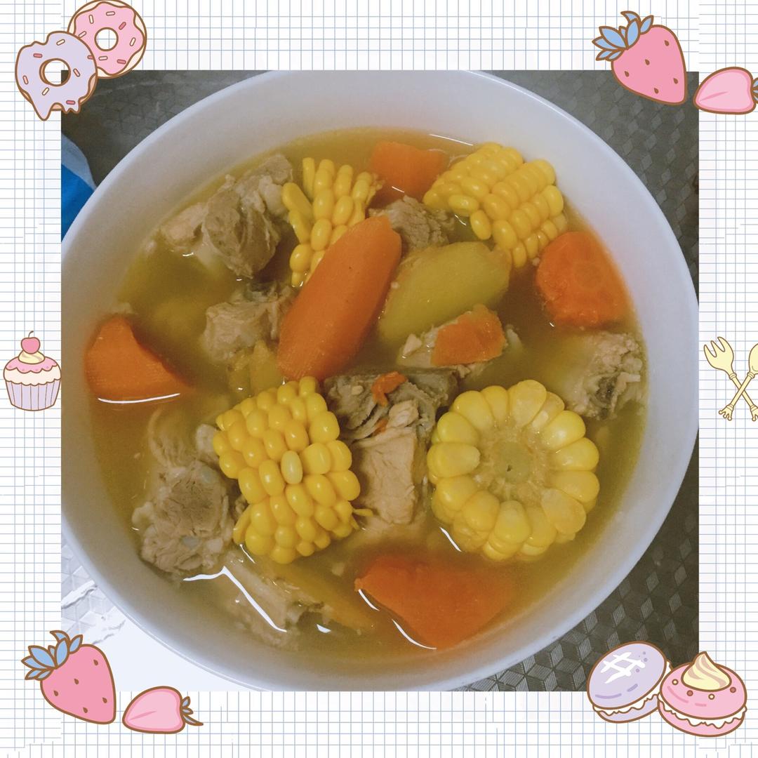 胡萝卜玉米排骨汤