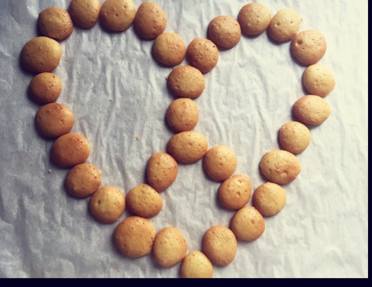 老少皆宜的蛋黄饼干