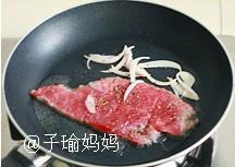 黄瓜卷饼配牛排的做法 步骤5