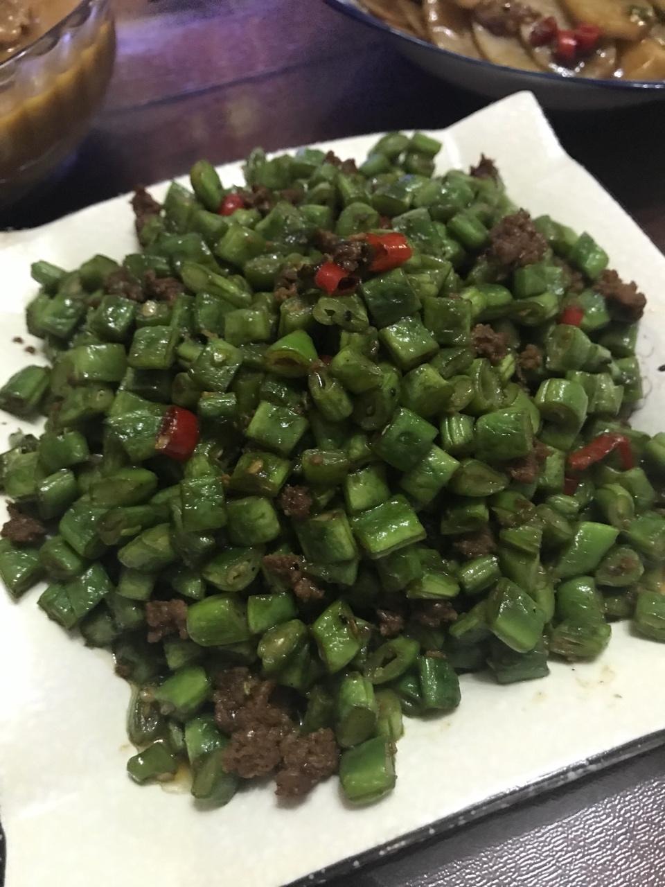 肉沫豆角下饭菜
