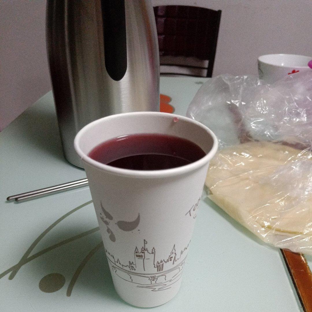 古法熬制酸梅汤（此方几乎无中药味孩子非常喜欢喝）