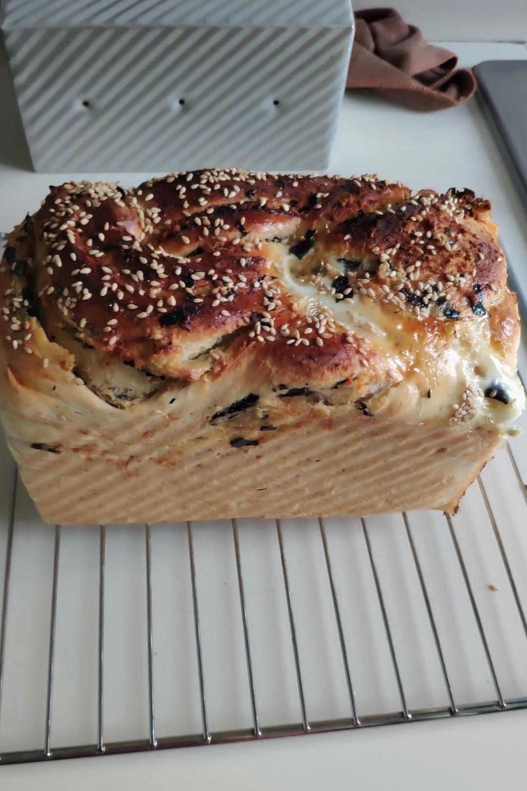 香葱肉松手撕吐司