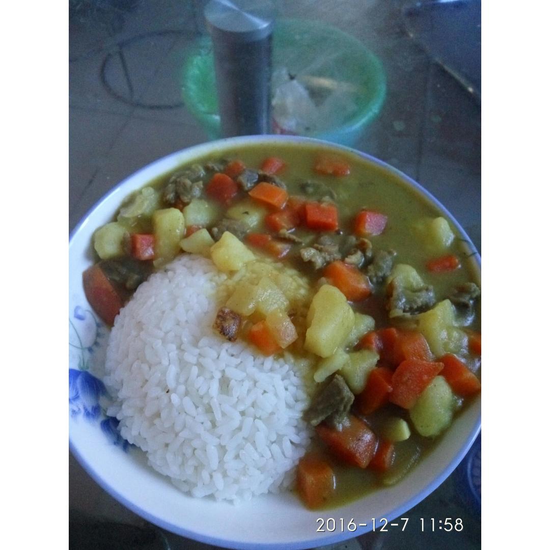 牛肉咖喱饭