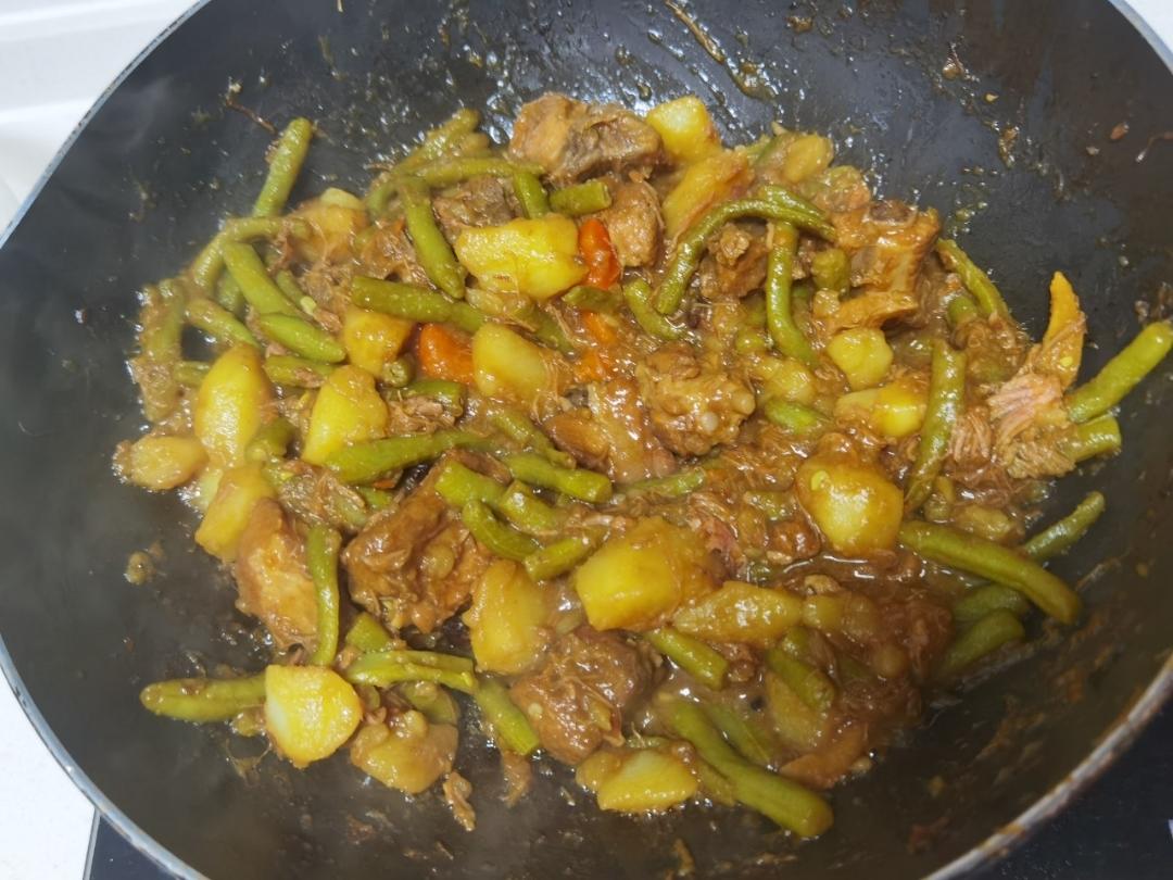 排骨炖土豆豆角