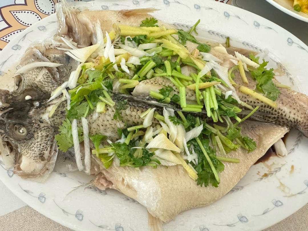 10分钟做 清蒸鲈鱼 （附切鱼图解）