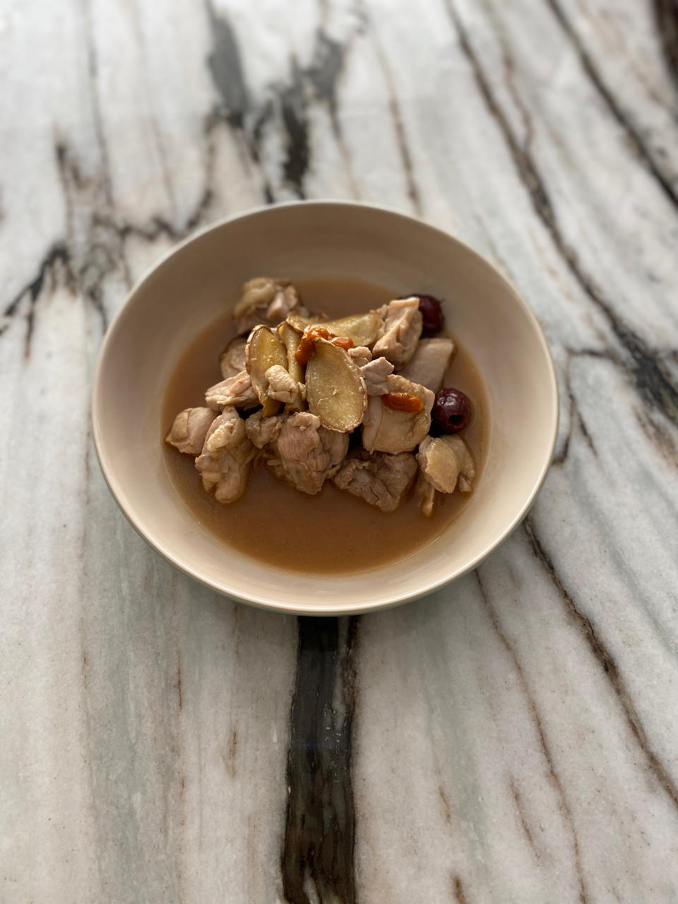 正宗台湾麻油鸡汤