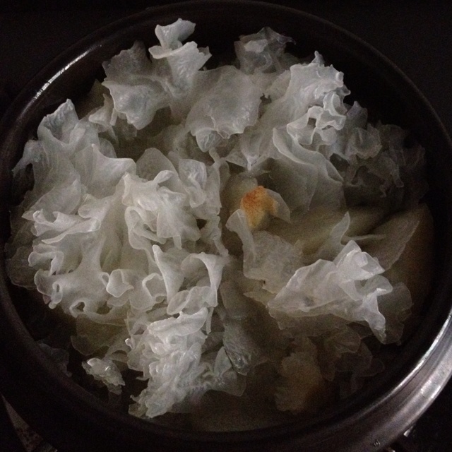 冰糖银耳雪梨汤