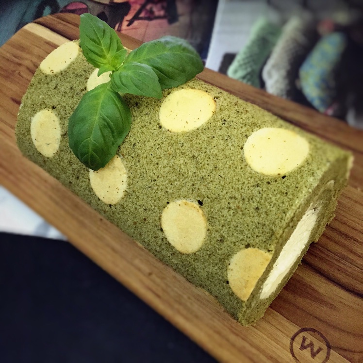 抹茶波点蛋糕卷