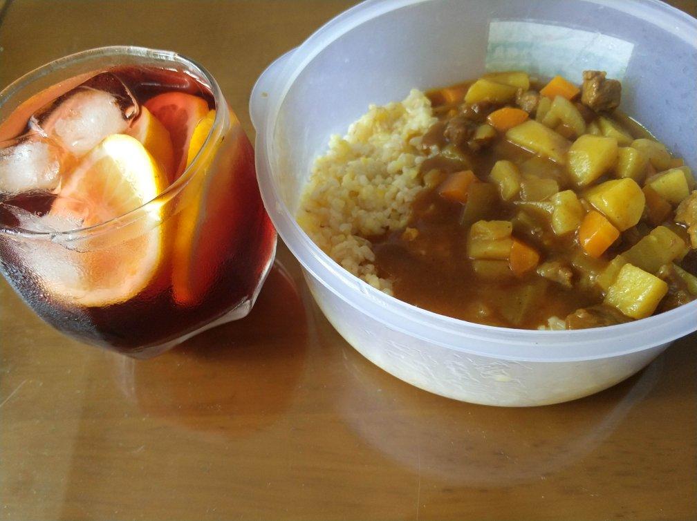 日式咖喱牛肉饭