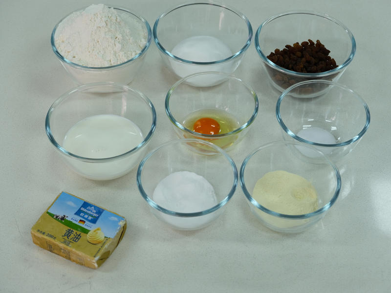 纯奶手撕吐司的做法 步骤1