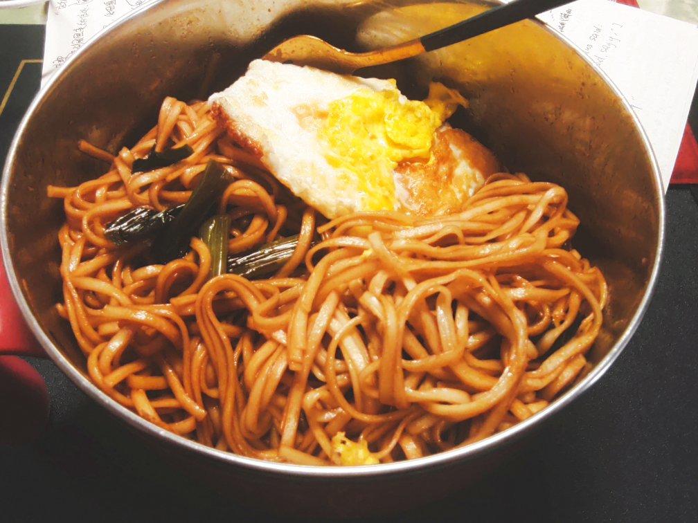 10分钟搞定的一碗葱油拌面