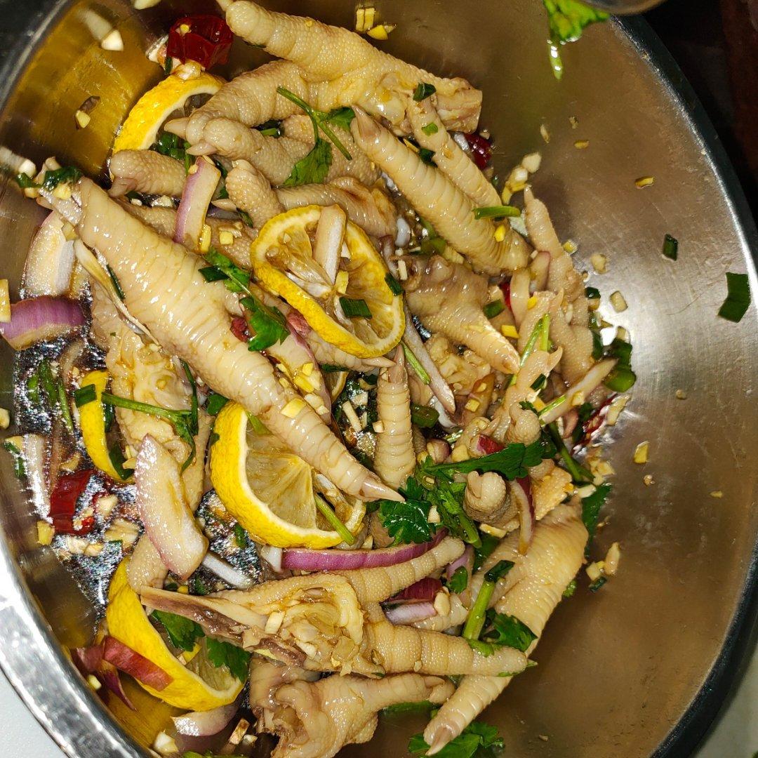 【柠檬酸辣鸡爪】自制超级无敌美味的网红鸡爪