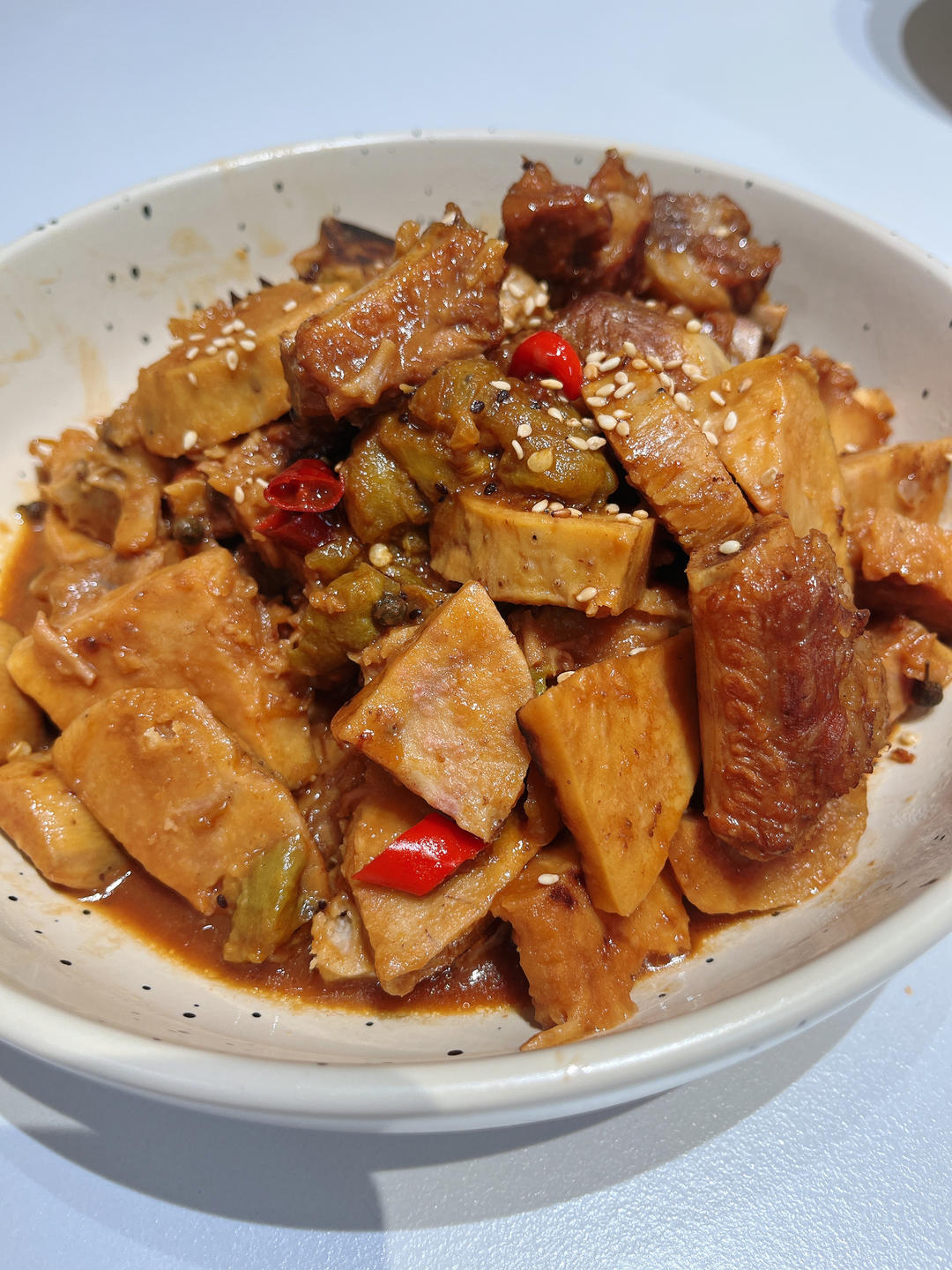 能让人连吃三碗米饭的芋头烧排骨