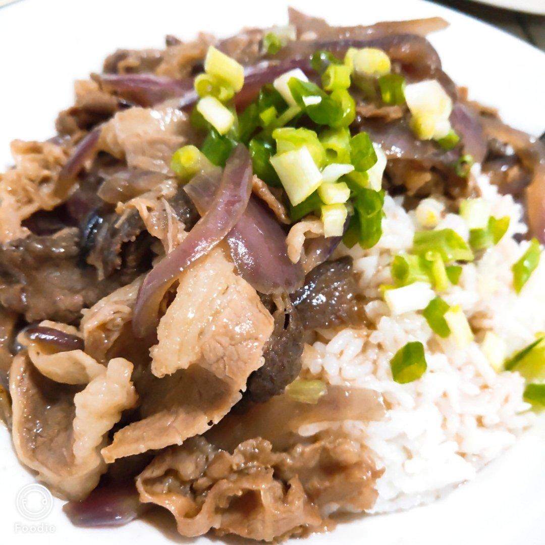 肥牛饭