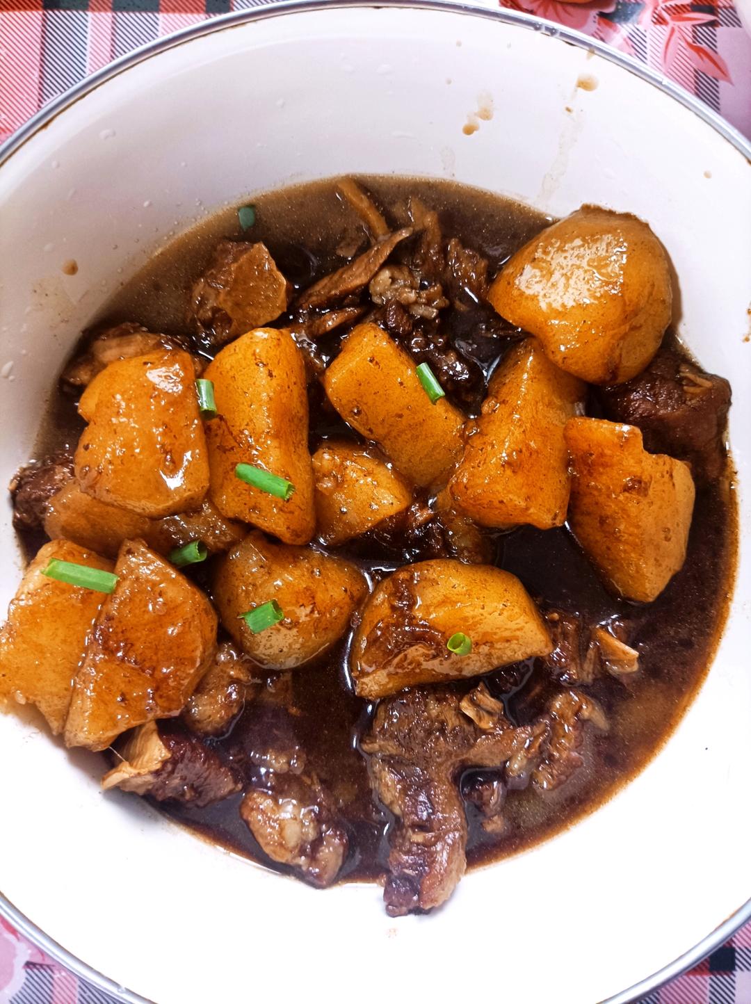 红烧牛肉土豆 （独家秘制）