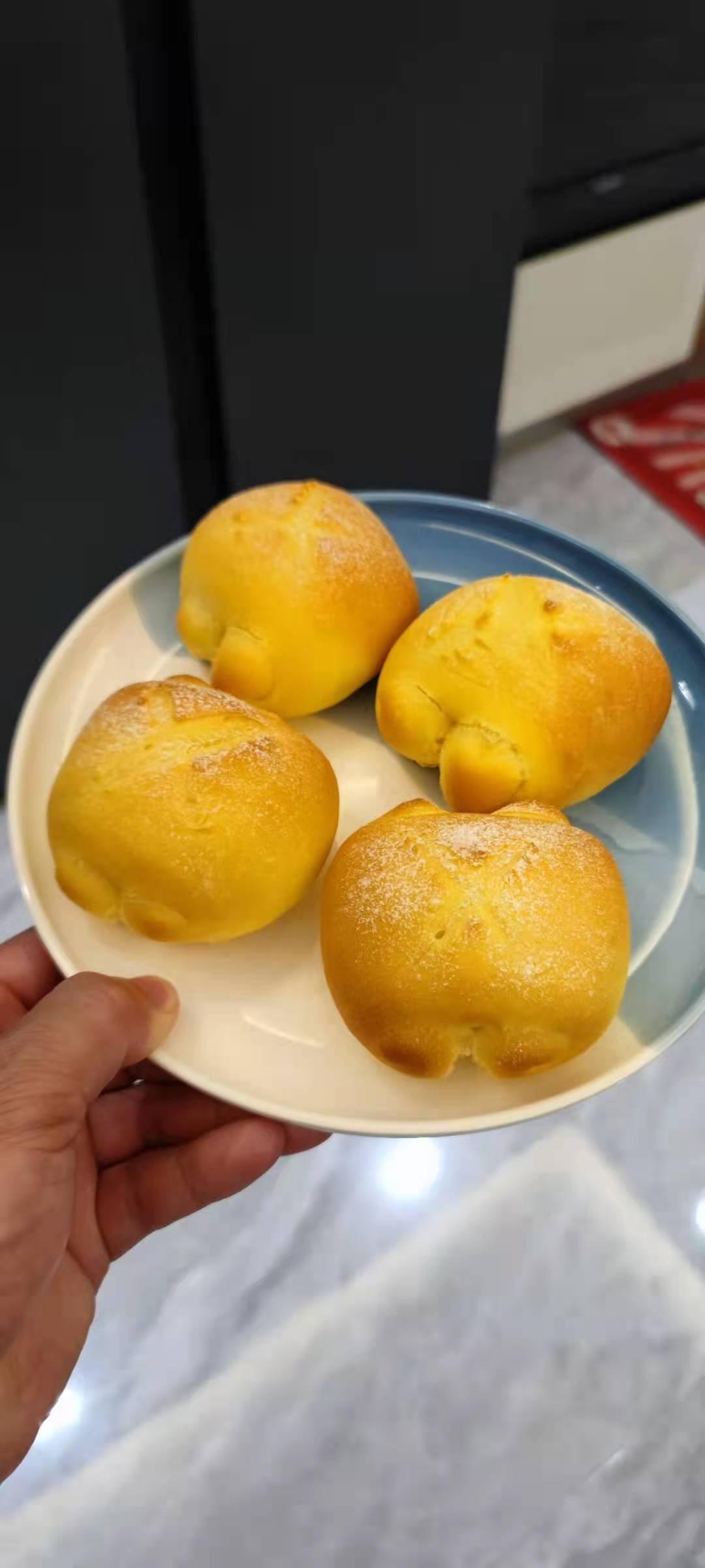 超软牛奶小面包