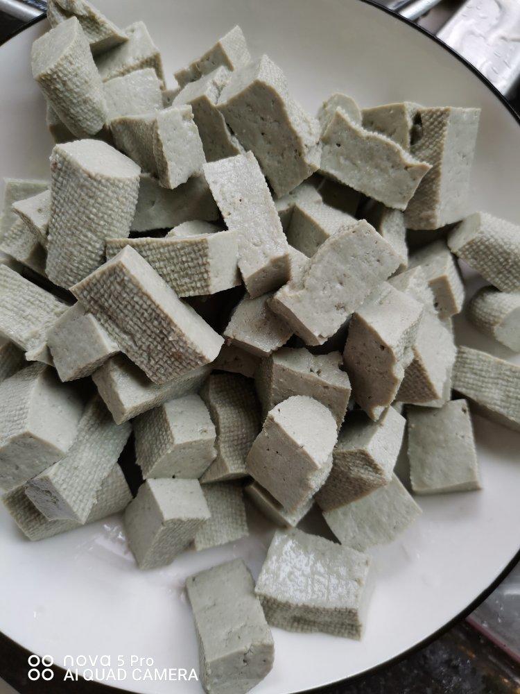 消耗黄豆，黑豆（消耗家里寄来的黑豆）