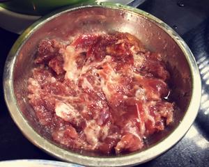 秀珍菇肉片汤的做法 步骤3