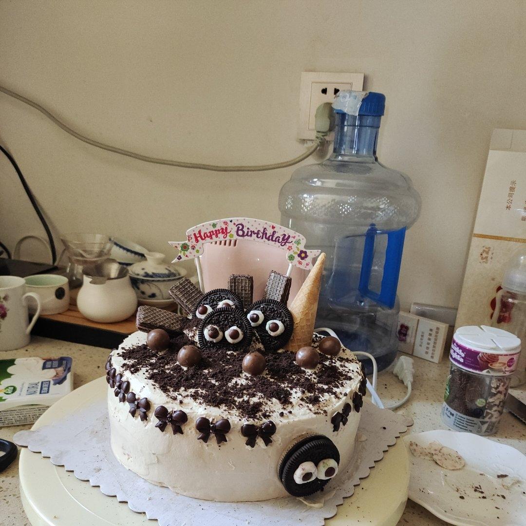 造型简单小朋友还喜欢的奥利奥生日蛋糕