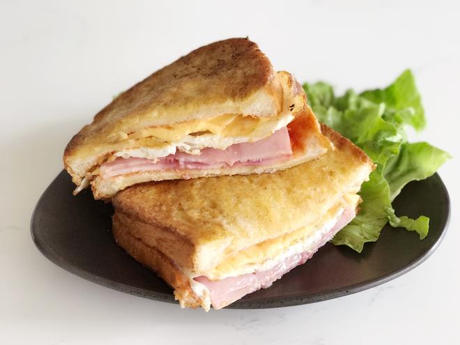 法式煎蛋西多士三明治的做法