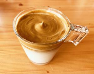 零失败的☕️韩国网红400次Dalgona coffee的做法 步骤7