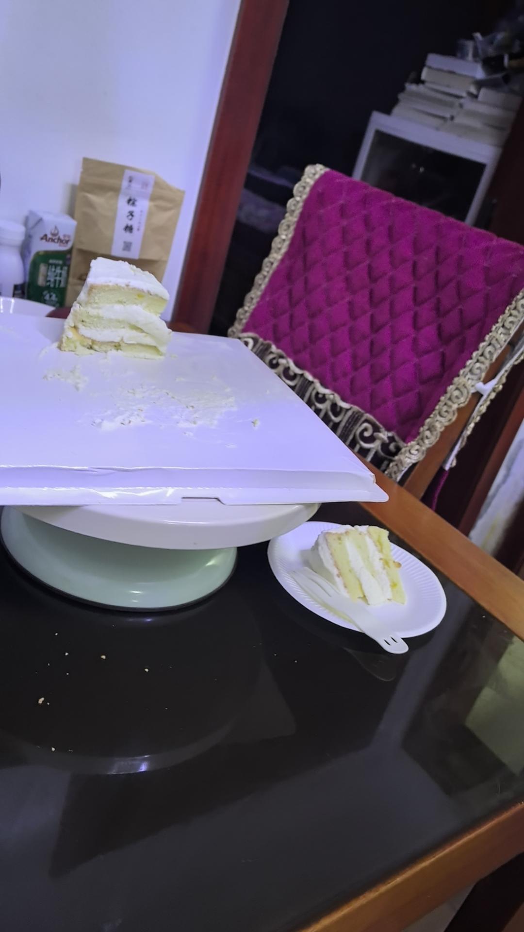 （制作时长5分钟左右）简单粗暴的做一只戚风｜视频及gif