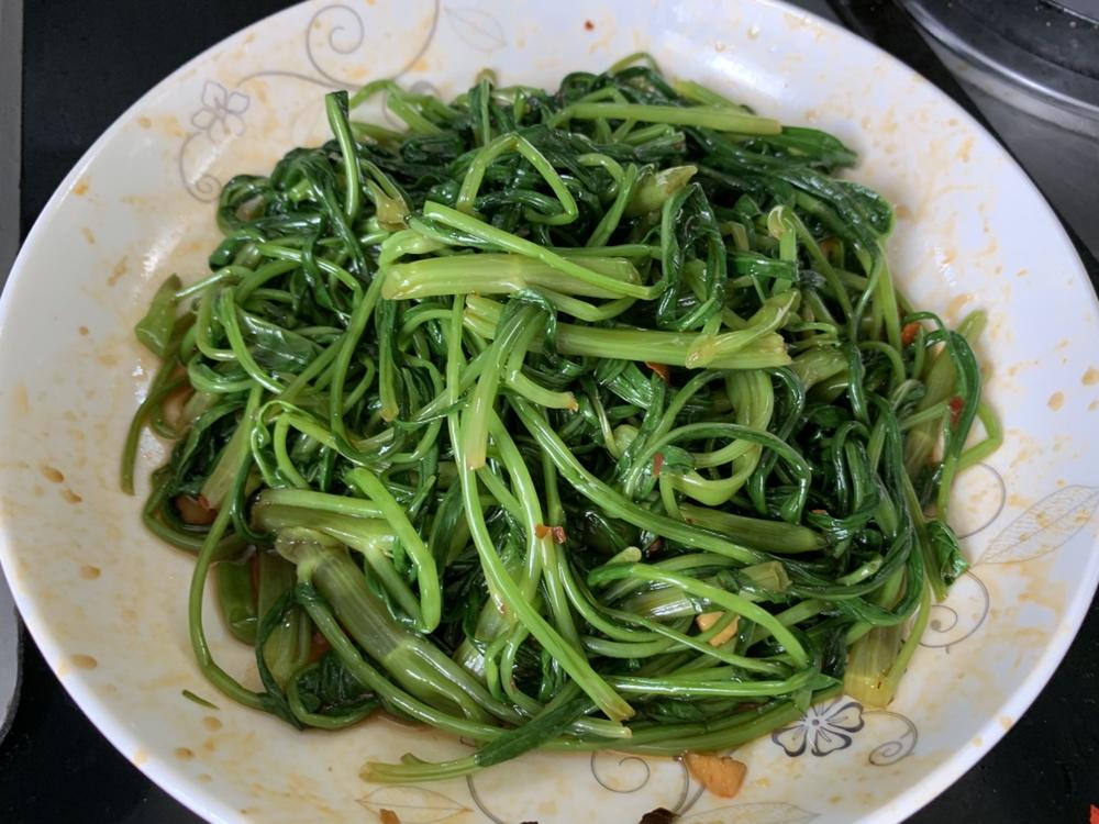 凉拌空心菜