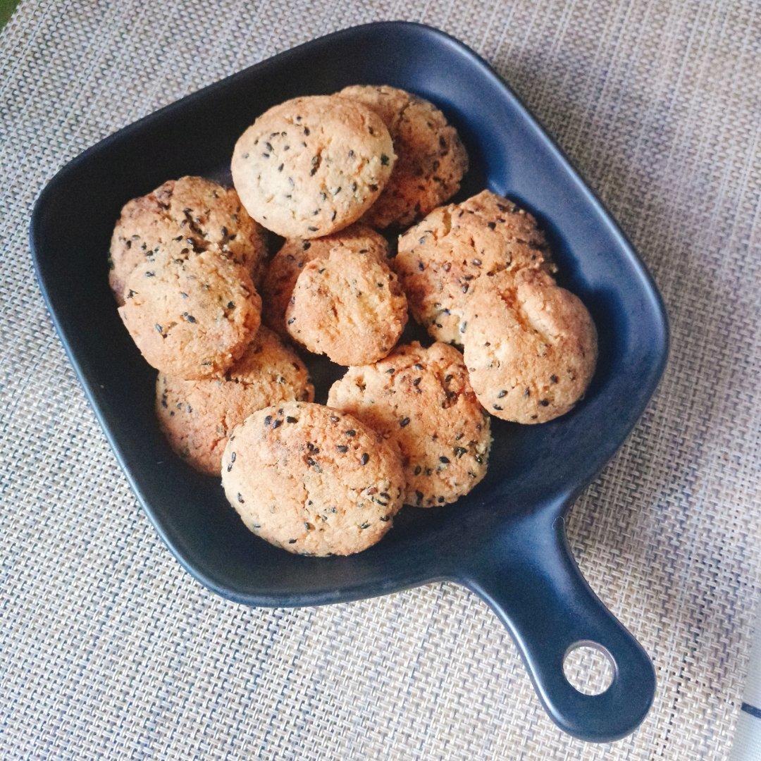黑芝麻咸香饼干