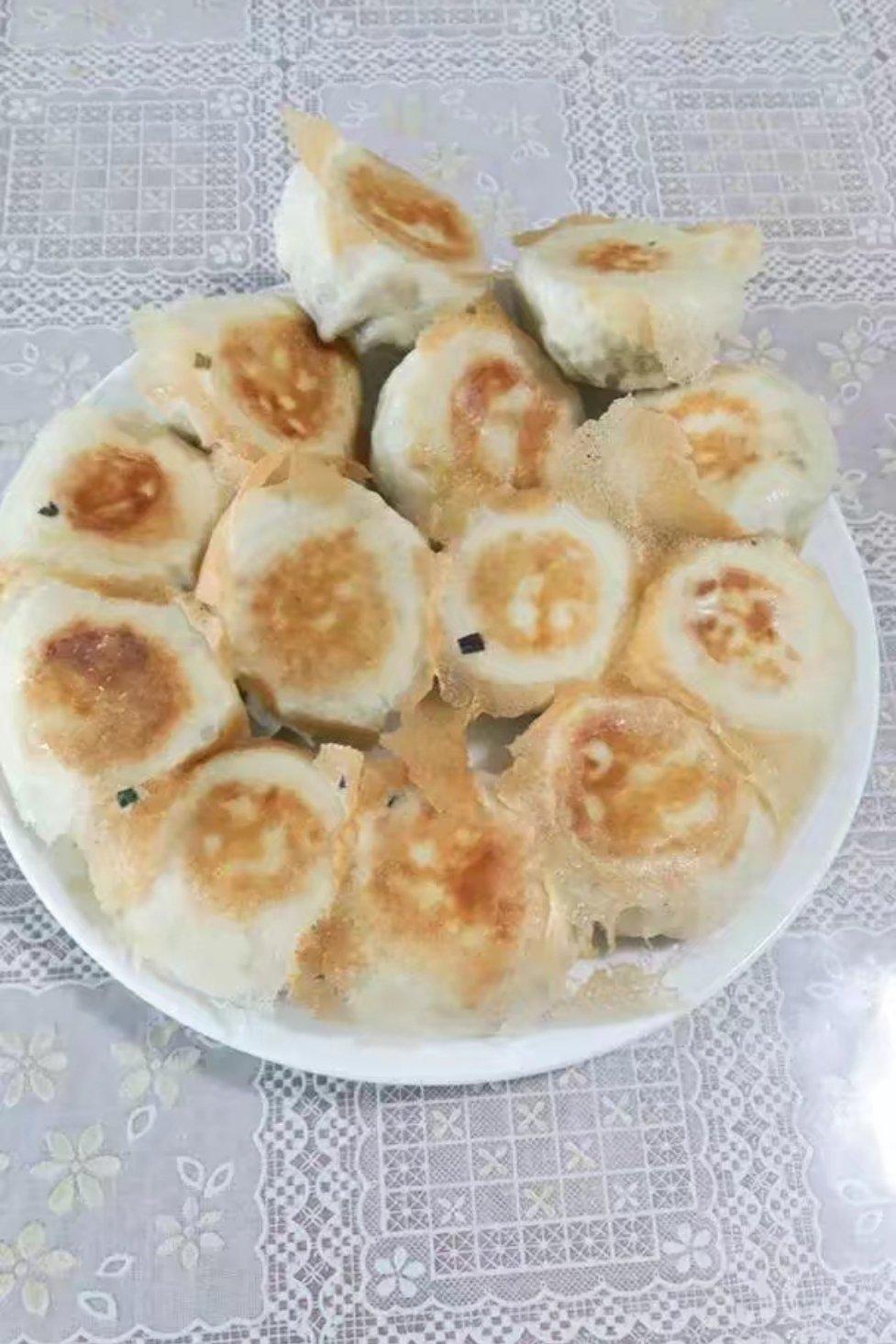 韭菜肉馅水煎包